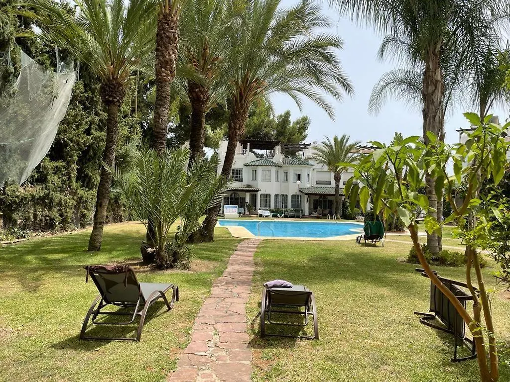 Spacious House With Private Pool Next To Golf Club Marbella Hiszpania